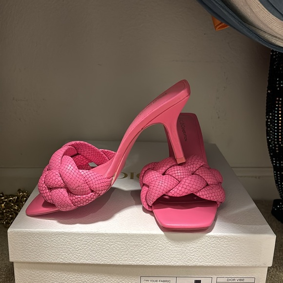 BCBGeneration - Picture 2 of 6